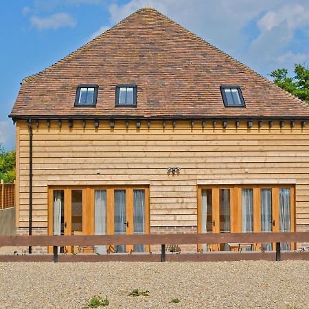 Tiger Villa Horsted Keynes Bagian luar foto